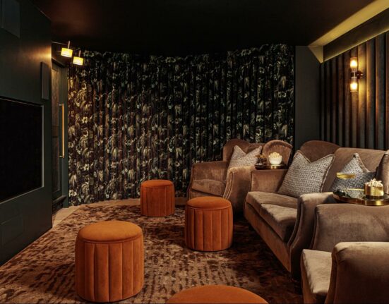 Transform Your Living Room into a Movie Lover’s Paradise in 5 Easy Steps!